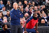 爱游戏下载-关键时刻纽约尼克斯调整名单以备NBA总决赛；外线爆发环节打磨；气氛紧张；临场指挥获称赞(nba尼克斯队最新消息)