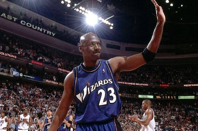 华盛顿奇才内部会议纪要流出:关键时刻复出首秀;全明星赛使命明确;年轻球员得到机会的简单介绍 华盛顿奇才内部会议纪要流出:关键时刻复出首秀;全明星赛使命明确;年轻球员得到机会的简单介绍