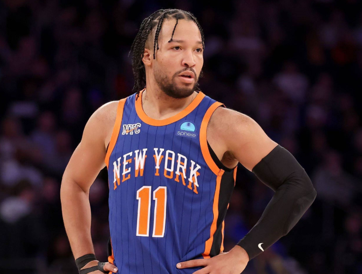 关键时刻纽约尼克斯调整名单以备NBA总决赛；外线爆发环节打磨；气氛紧张；临场指挥获称赞(nba尼克斯队最新消息)