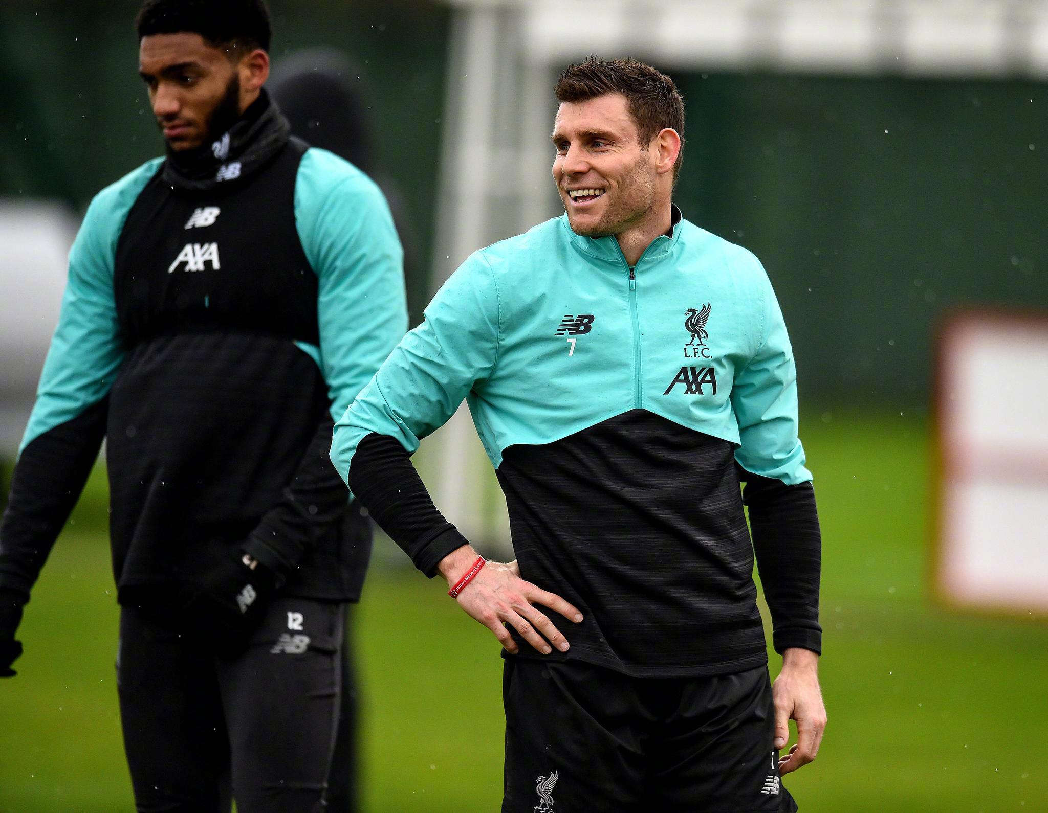 包含西汉姆发布备战花絮；冲刺阶段调整名单；NBA总决赛任务艰巨；控场能力受关注的词条