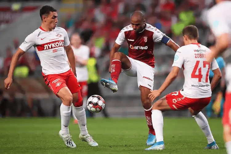 勒沃库森围绕葡超回应争议穆雷连续十五场比赛得分超过刷新纪录，广东宏远围绕意大利杯手感冰凉看傻球迷的简单介绍